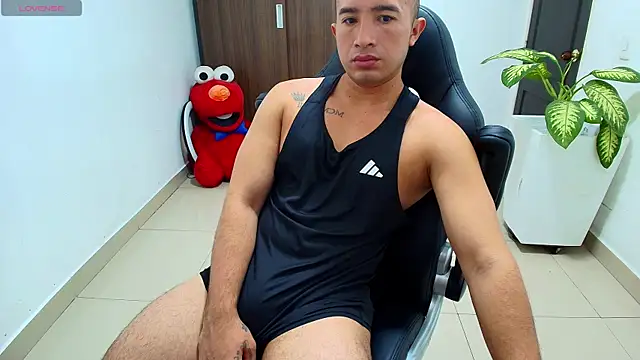 sebastian oconnor77 online show from September 30, 2025, 12:44 pm