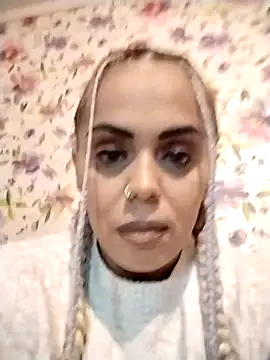 izauri2025 online show from May 4, 2026, 3:04 pm