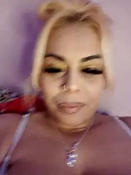 izauri2025 online show from October 23, 2025, 7:23 pm