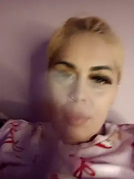 izauri2025 online show from October 29, 2025, 8:19 pm