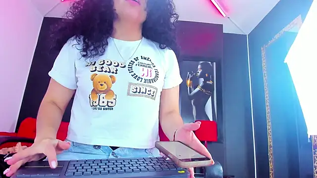 angelita martins online show from October 5, 2025, 8:43 pm