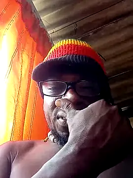 Snapshot of Blackpanther0115 chatting on October 5, 2025, 1:02 pm Blackpanther0115 online show from October 5, 2025, 1:02 pm