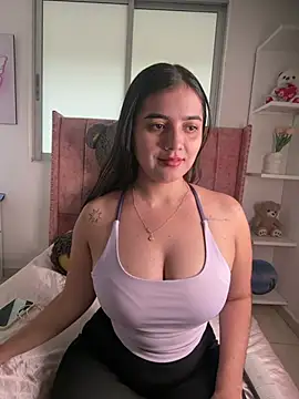 salomecute21 online show from June 5, 2026, 11:38 am