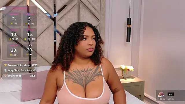 Snapshot of Cristal-Jonnes chatting on February 6, 2026, 2:51 am Cristal-Jonnes online show from February 6, 2026, 2:51 am