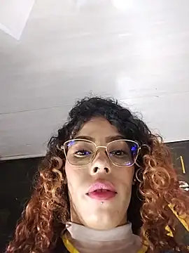 Pamelamiler   online show from June 28, 2026, 12:39 am