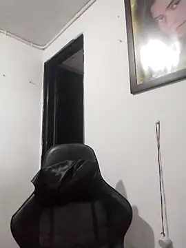 Pamelamiler   online show from November 12, 2025, 5:17 pm