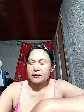 Everleigh mom online show from October 4, 2025, 10:06 am