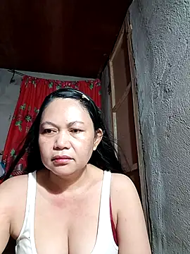 Everleigh mom online show from October 11, 2025, 8:10 pm