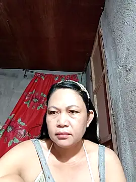 Everleigh mom online show from September 20, 2025, 7:19 pm