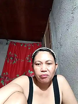 Everleigh mom online show from September 29, 2025, 10:37 pm