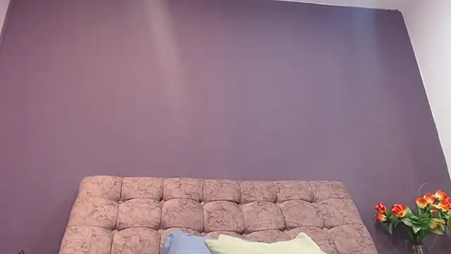 KateWelsin online show from September 19, 2025, 7:51 pm