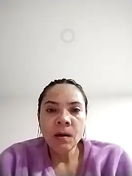 Snapshot of Cami_Konor chatting on November 21, 2025, 4:22 am Cami Konor online show from November 21, 2025, 4:22 am