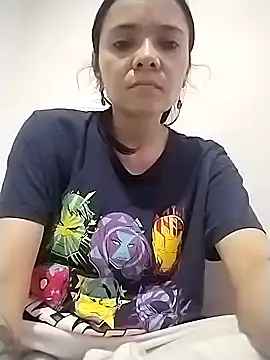 Snapshot of Cami_Konor chatting on October 18, 2025, 6:10 pm Cami Konor online show from October 18, 2025, 6:10 pm