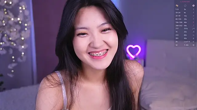 FancyEsten online show from April 9, 2026, 7:58 am