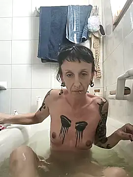 DEALYLITH online show from October 18, 2025, 10:39 am