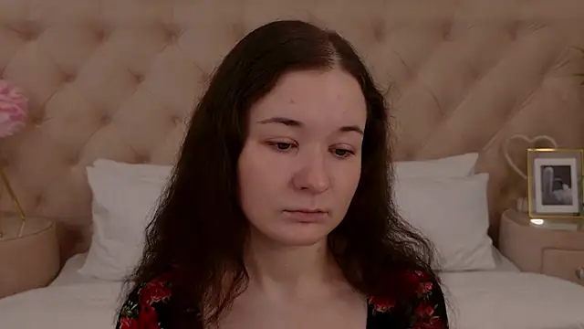 NancyJonson online show from October 25, 2025, 3:28 am