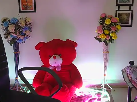 Hotti figure online show from September 20, 2025, 10:37 pm