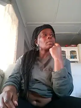 cairococo online show from January 17, 2026, 4:32 pm