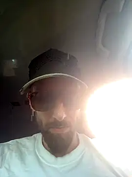 Snapshot of thejohnryancollection chatting on September 29, 2025, 10:26 pm thejohnryancollection online show from September 29, 2025, 10:26 pm