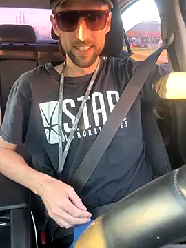 Snapshot of thejohnryancollection chatting on October 15, 2025, 11:24 pm thejohnryancollection online show from October 15, 2025, 11:24 pm