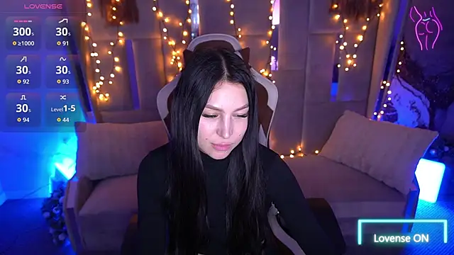 Snapshot of EliseVelour chatting on February 12, 2026, 2:06 pm EliseVelour online show from February 12, 2026, 2:06 pm