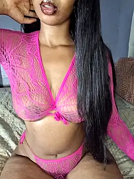 ELAINE xXxX online show from February 3, 2026, 9:31 pm