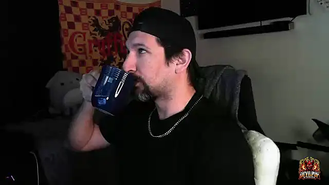 Snapshot of DevilPup75_ chatting on September 29, 2025, 3:02 am DevilPup75 online show from September 29, 2025, 3:02 am