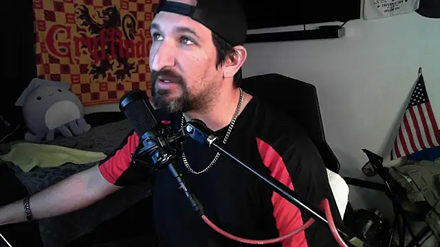 Snapshot of DevilPup75_ chatting on October 2, 2025, 1:31 am DevilPup75 online show from October 2, 2025, 1:31 am