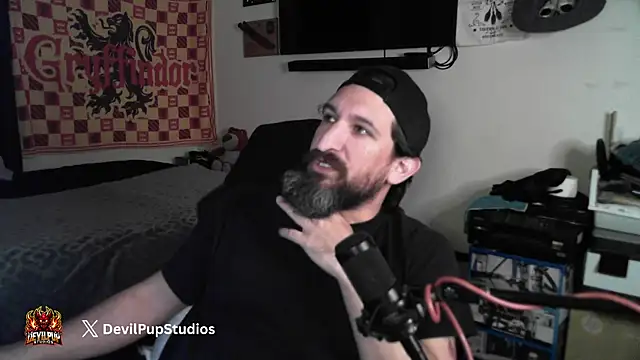 DevilPup75  online show from February 8, 2026, 4:54 am