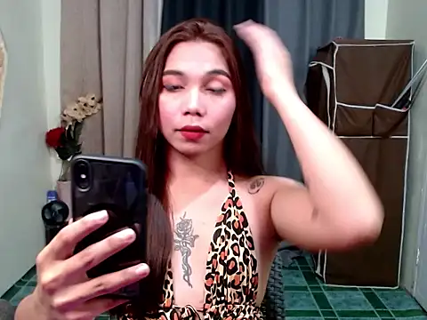 Snapshot of Urslut_zamara chatting on September 25, 2025, 8:31 am Urslut zamara online show from September 25, 2025, 8:31 am