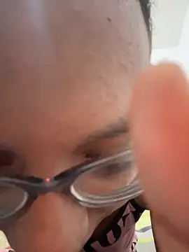 Valen1800 online show from September 30, 2025, 2:06 am