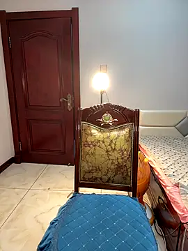 tuanzi125216 online show from October 22, 2025, 5:40 am