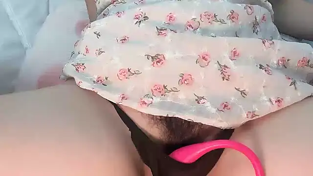 Eloise131499 online show from October 13, 2025, 12:45 am