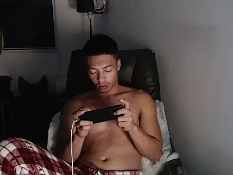 Snapshot of Asian_gregor chatting on May 25, 2026, 9:46 pm Asian gregor online show from May 25, 2026, 9:46 pm