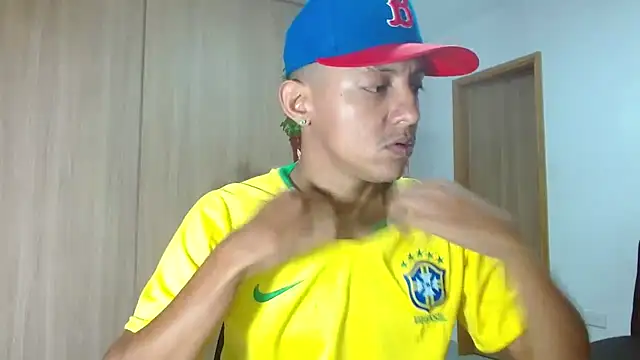 skinny23cm online show from November 13, 2025, 11:47 am