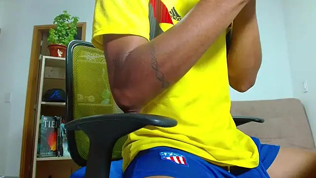 skinny23cm online show from October 8, 2025, 12:39 pm