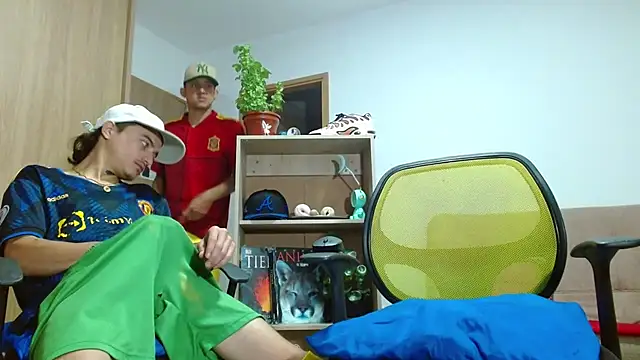 skinny23cm online show from October 18, 2025, 10:50 am