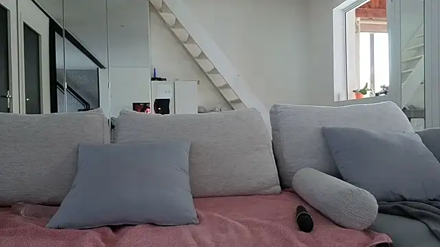 bellemasquer online show from February 5, 2026, 10:00 am