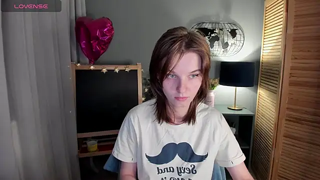 Madelaineses online show from October 14, 2025, 2:39 pm