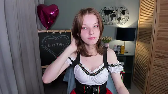 Madelaineses online show from September 27, 2025, 8:42 am