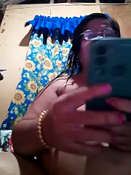 Huge mama69 online show from February 21, 2026, 1:24 pm