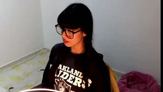 meganmiauu online show from May 20, 2026, 10:40 pm