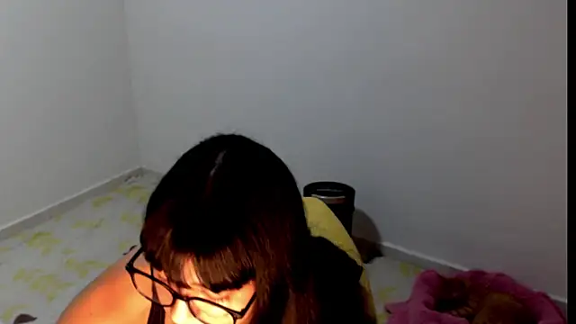 meganmiauu online show from May 12, 2026, 4:13 pm