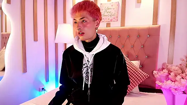 OzorioDany online show from April 13, 2026, 3:32 am