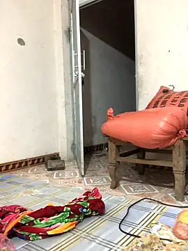 Maymay97 online show from September 13, 2025, 1:33 pm