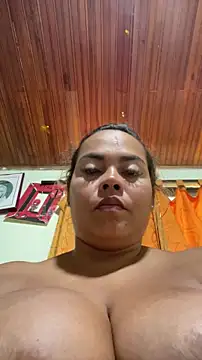 EmilyDuran  online show from April 3, 2026, 6:03 pm