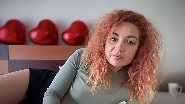 Reddgiirl online show from March 9, 2026, 11:58 am