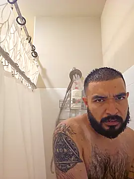 Snapshot of Lb228w chatting on September 13, 2025, 5:24 pm Lb228w online show from September 13, 2025, 5:24 pm