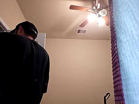 Snapshot of Lb228w chatting on November 11, 2025, 10:15 pm Lb228w online show from November 11, 2025, 10:15 pm