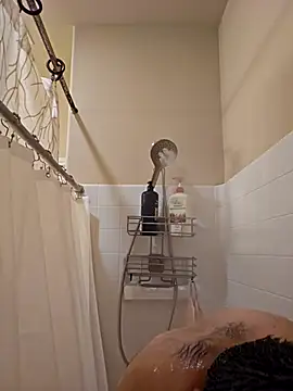 Snapshot of Lb228w chatting on February 6, 2026, 1:45 am Lb228w online show from February 6, 2026, 1:45 am